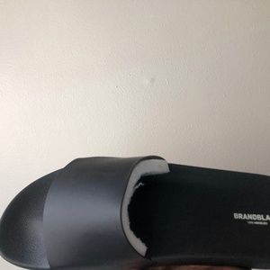 BrandBlack Kashiba Slides